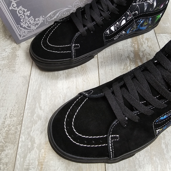 Vans X Disney 100 SK8-Hi Villains - Picture 5 of 14